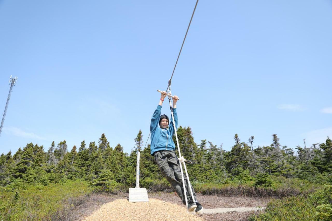 Auberge La Salicorne Et Escapades - Adventure Resort Grande-Entrée エクステリア 写真